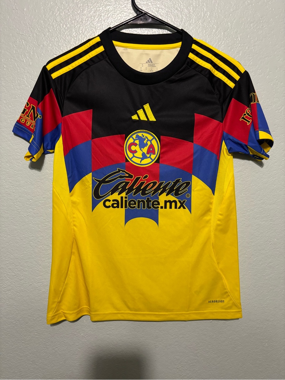 Adidas Club America 25/26 Women’s Home Soccer Jersey Size Small
